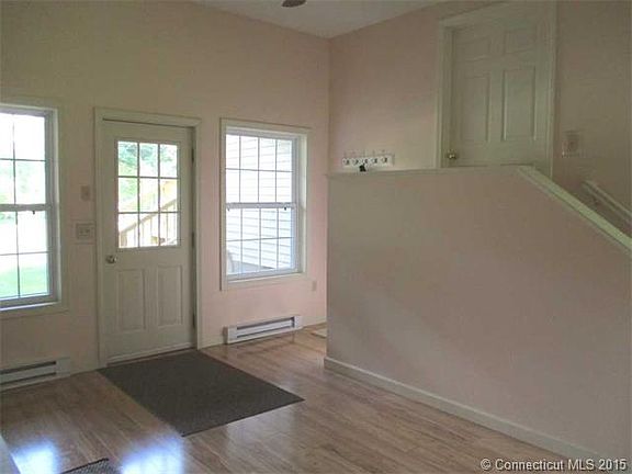 Breezeway Entry to Common Den