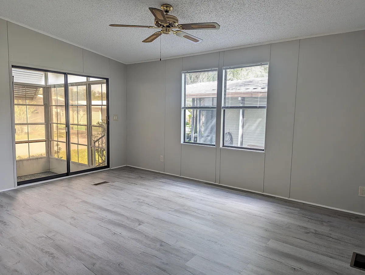 Building Photo - 134 Sky Ridge Dr #417
