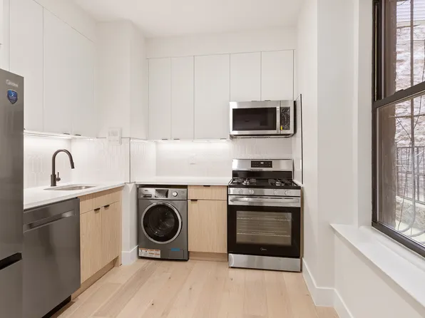 812 Riverside Drive image 6 of 13