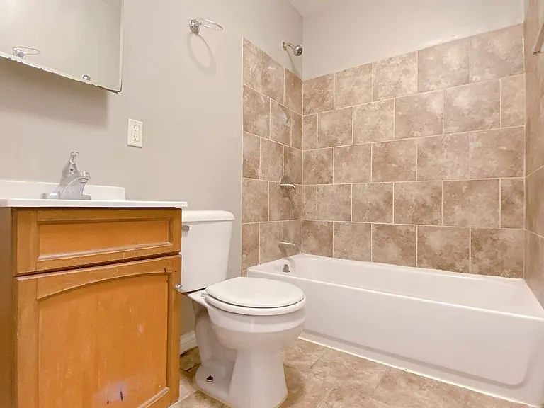 4815 Ames Ave — Photo 6