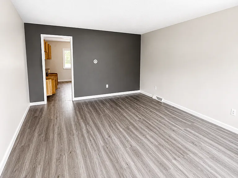 2640 Milverton Way — Photo 3