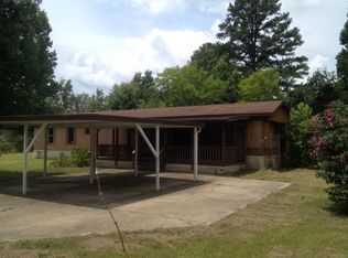 44 Meadowood Dr, Phenix City, AL 36869