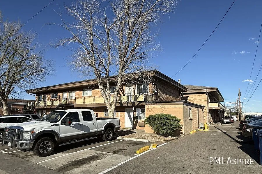 Building Photo - 4260 W 70th Pl #1