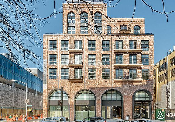 4th image of 52 N 3rd St #609