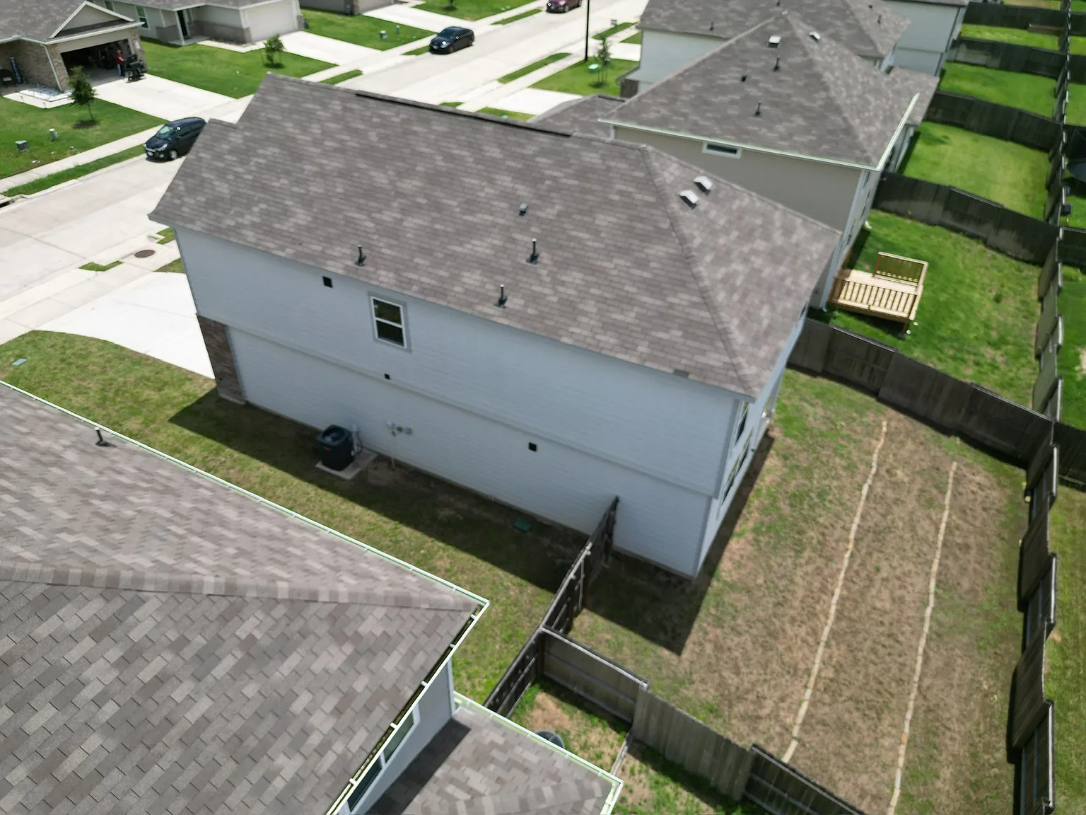 3 bed, 2.5 bath, 1867 sqft, $2,000 — Photo 3