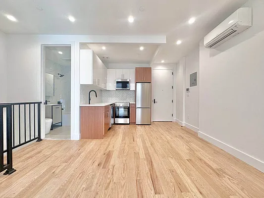 Rented by Doorway NYC, LLC | media 2