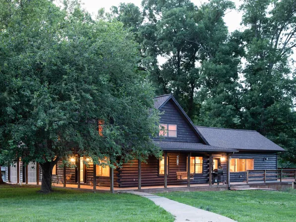 14750 E Kenny Ln, Lewistown, IL 61542