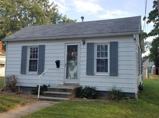 105 W Ulen St, Fort Branch, IN 47648
