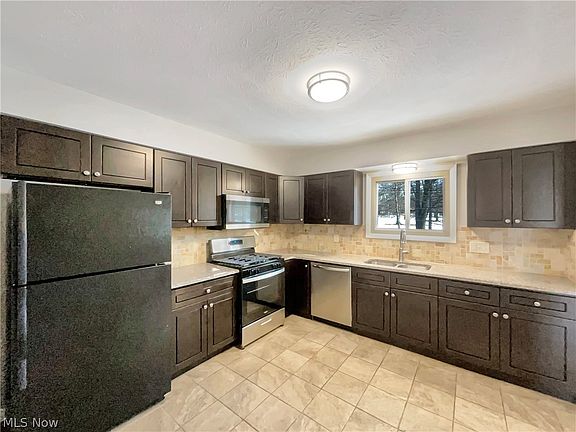 2nd image of 11001 Shaker Dr