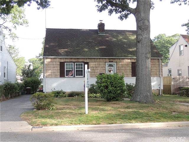 1st image of 3647 Franklin St
