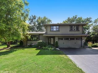 9N930 Koshare Cir, Elgin, IL 60124