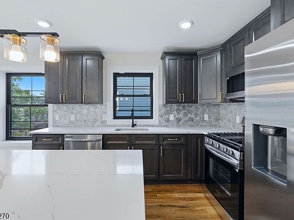 5th image of 749 S 11Th St