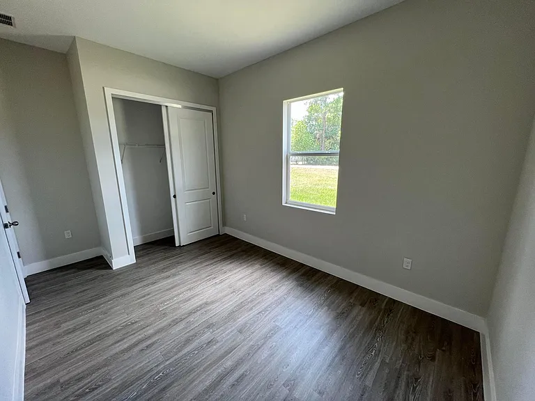 602 Jasmine St — Photo 7