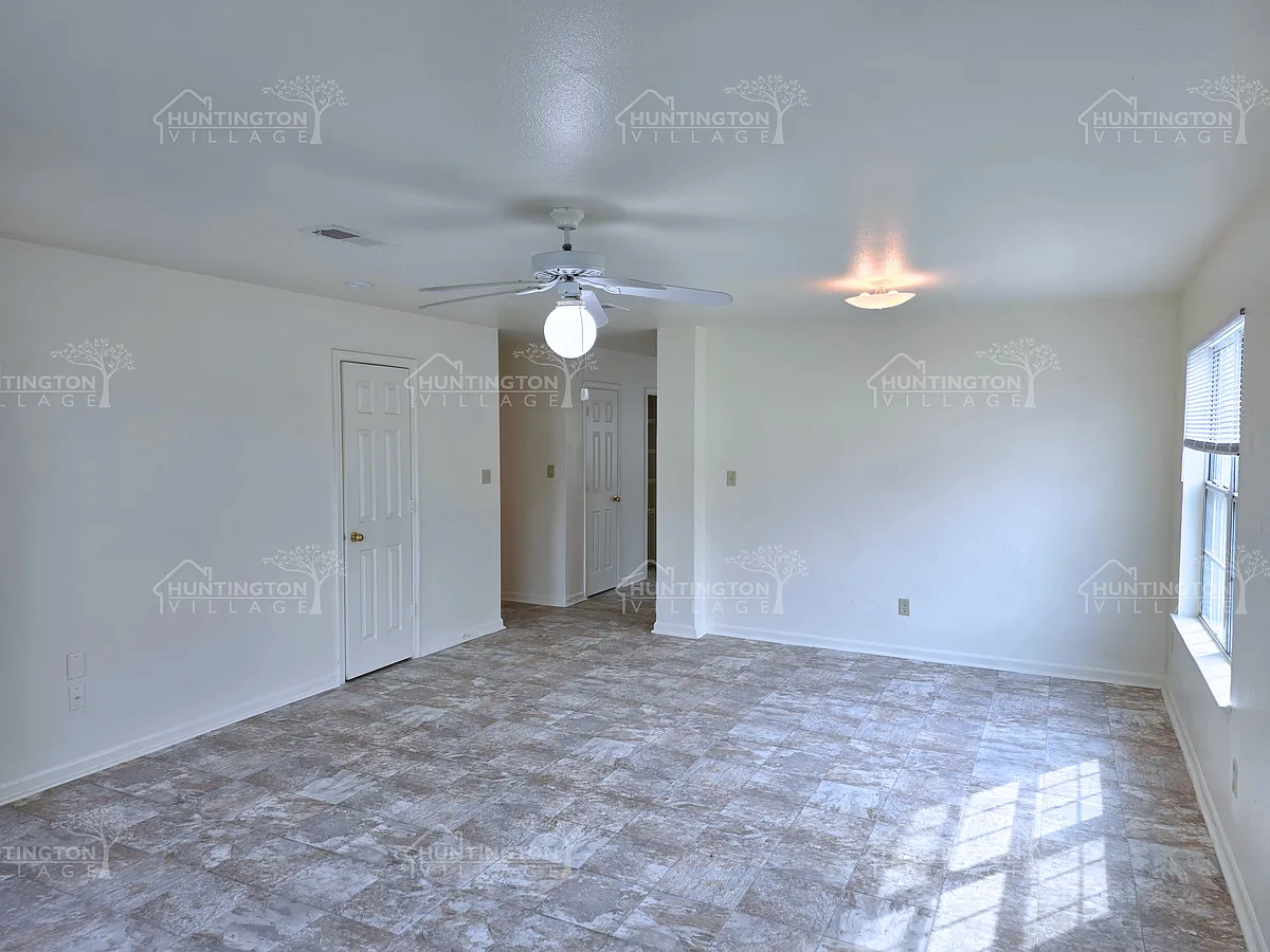Building Photo - 120 Sinton Pl