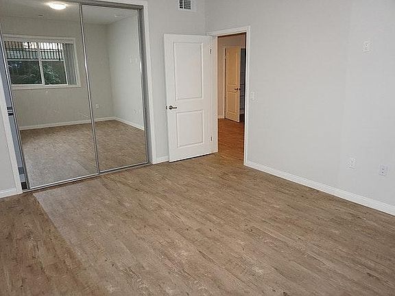 4th image of 11414 Hatteras St Unit 206
