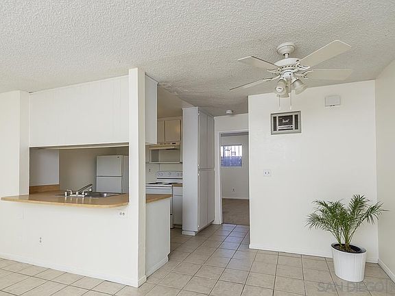 3rd image of 4085 48th St Unit 2