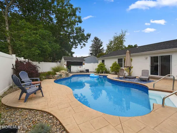 526 Elwood Street, Forked River, NJ 08731