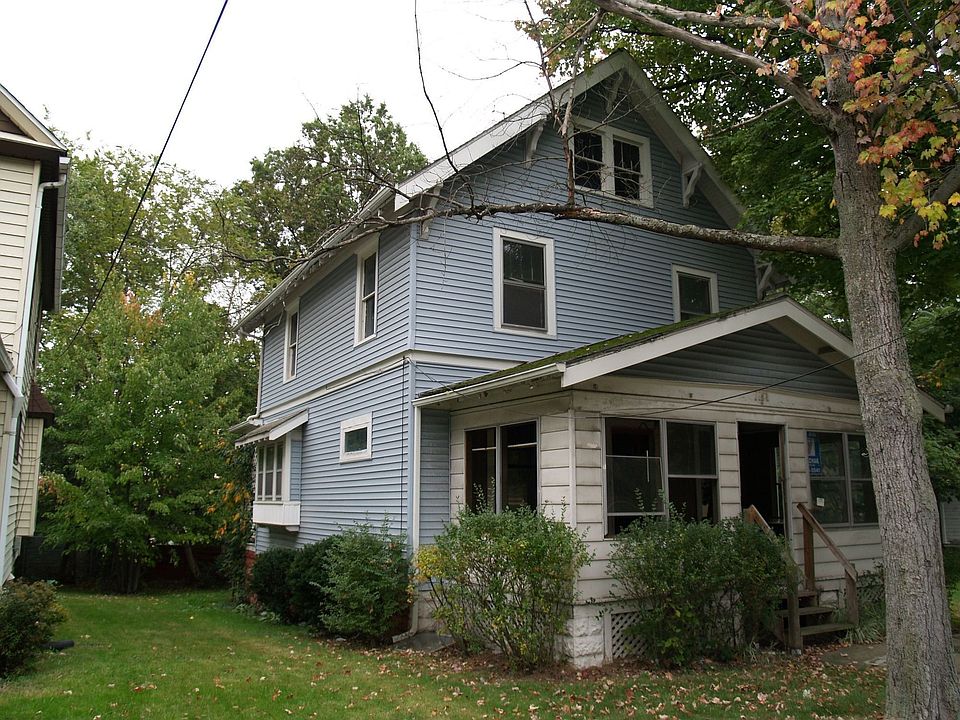 2nd image of 1153 Manchester Rd