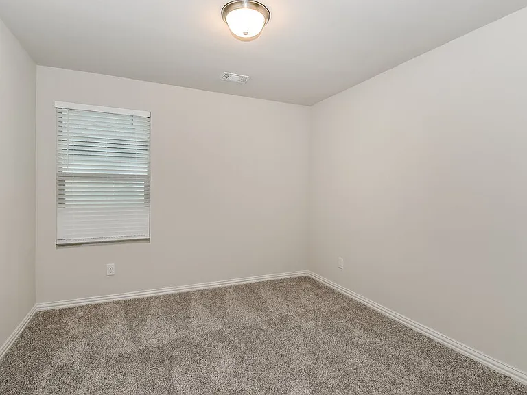 1411 Rolling Fox Dr — Photo 16
