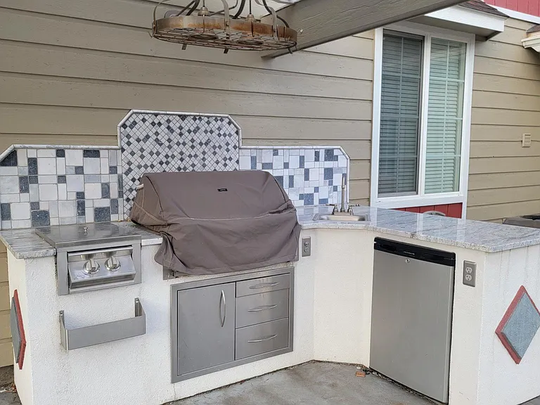 1385 N 9 E — Photo 17