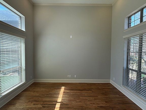 4th image of 5095 Kiowa Dr