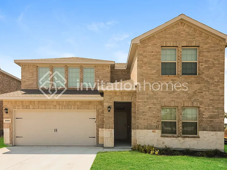 1805 Topaz Trl — Photo 1