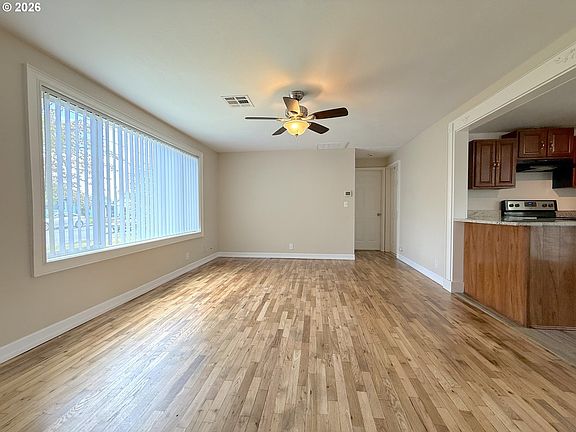 5th image of 250 44th St