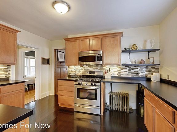 4th image of 2320 Grand Ave S #1