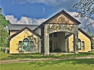 151 Didlake Rd, Huntsville, TX 77340