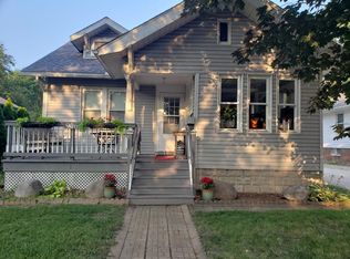 906 S Anderson St #B, Urbana, IL 61801