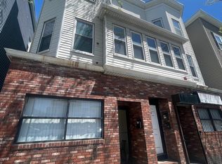 237 Highland Ave #2R, Somerville, MA 02144