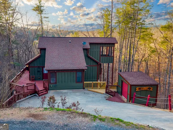 490 Finale St, Talking Rock, GA 30175