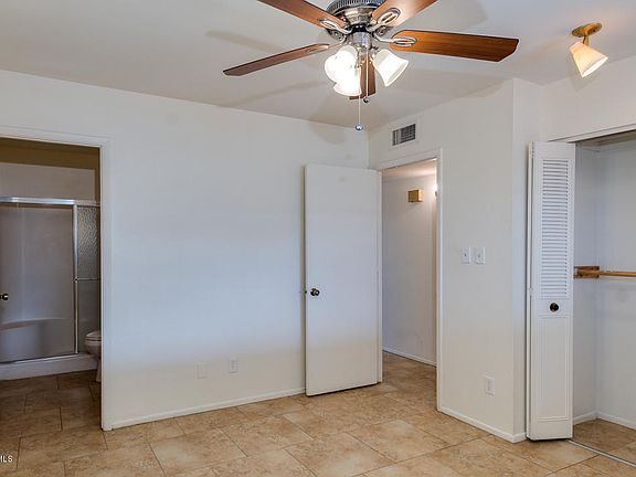 5th image of 2646 W Highland Ave
