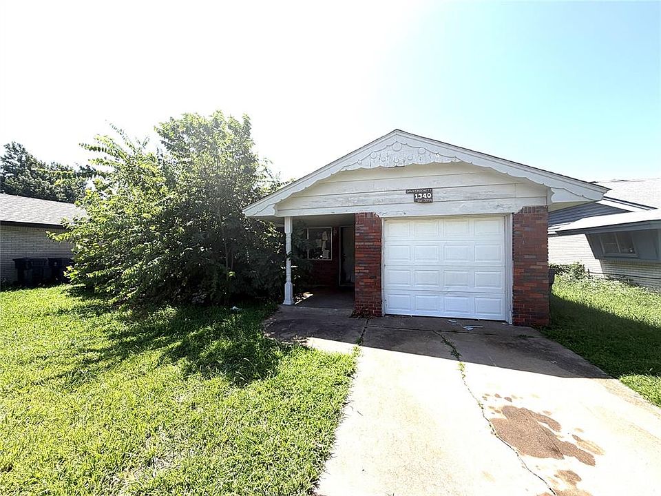 1st image of 1340 SW 77th Pl