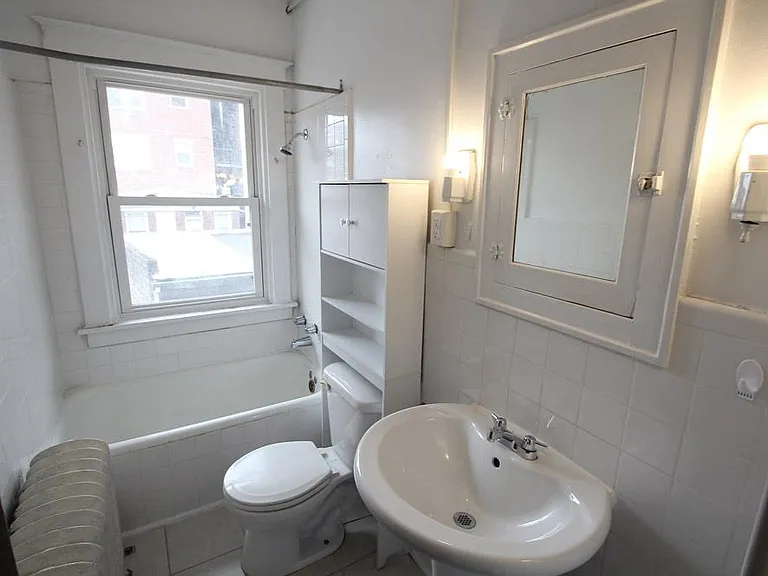311 Franklin Ave #3 — Photo 5