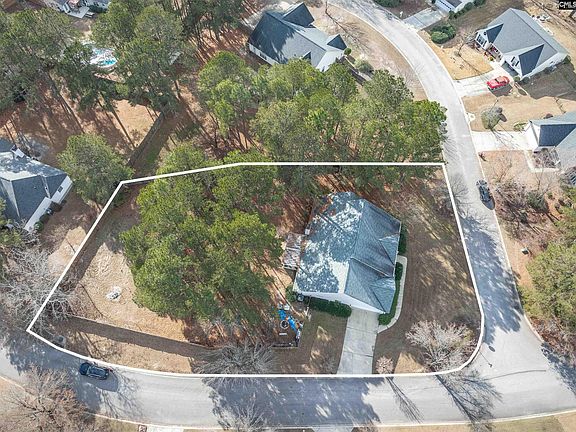 2nd image of 301 Knotts Cir