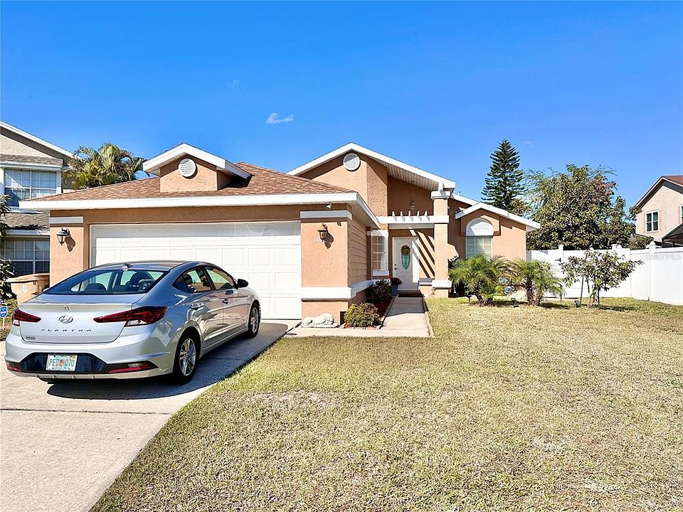 1st image of 303 Palmview Ct