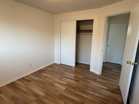 5th image of 445 10th Ave SE #451