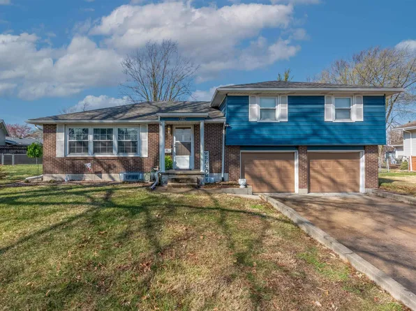 906 Royal Blvd, Sedalia, MO 65301