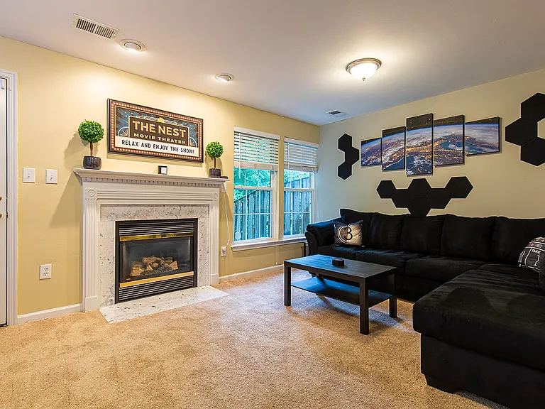 18744 Harmony Woods Ln — Photo 10
