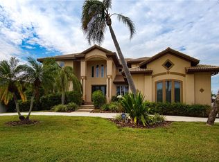 414 Harbor View Ln, Largo, FL 33770