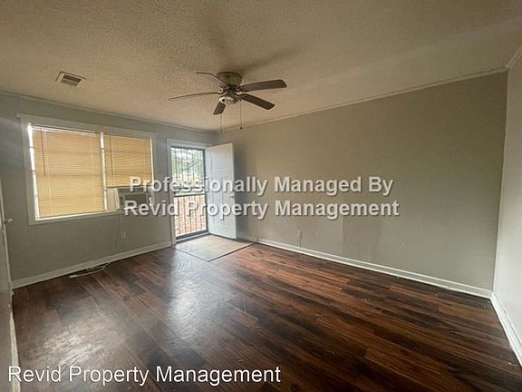 3rd image of 1490 Lamar Cv #1492