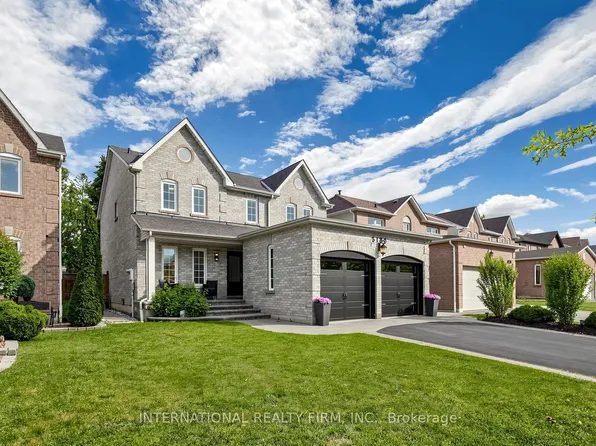 3180 Pebblewood Rd, Mississauga, ON L5N 6P5