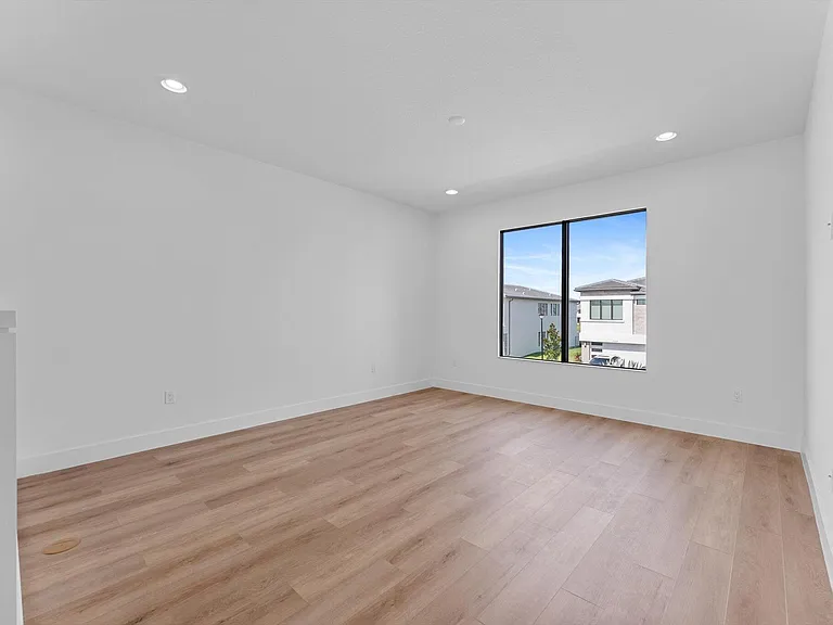 20062 Hirono Ln — Photo 25