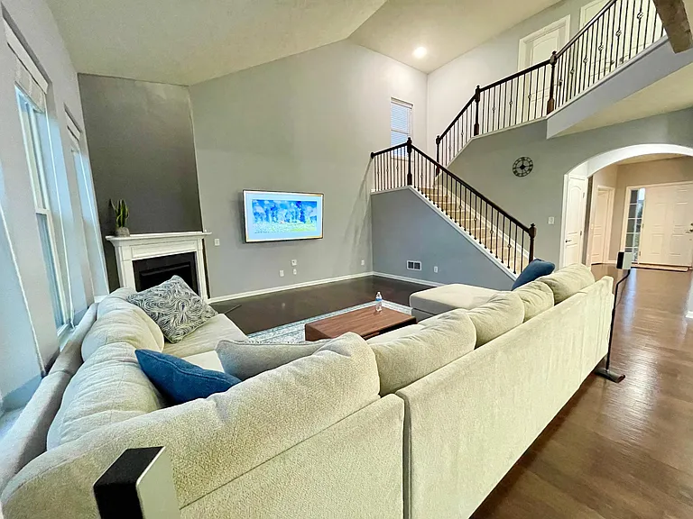 2038 Fieldcrest Ln — Photo 22