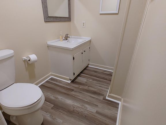 3rd image of 2681 Mill St