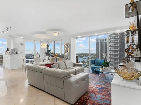 4775 Collins Ave APT 1007, Miami Beach, FL 33140