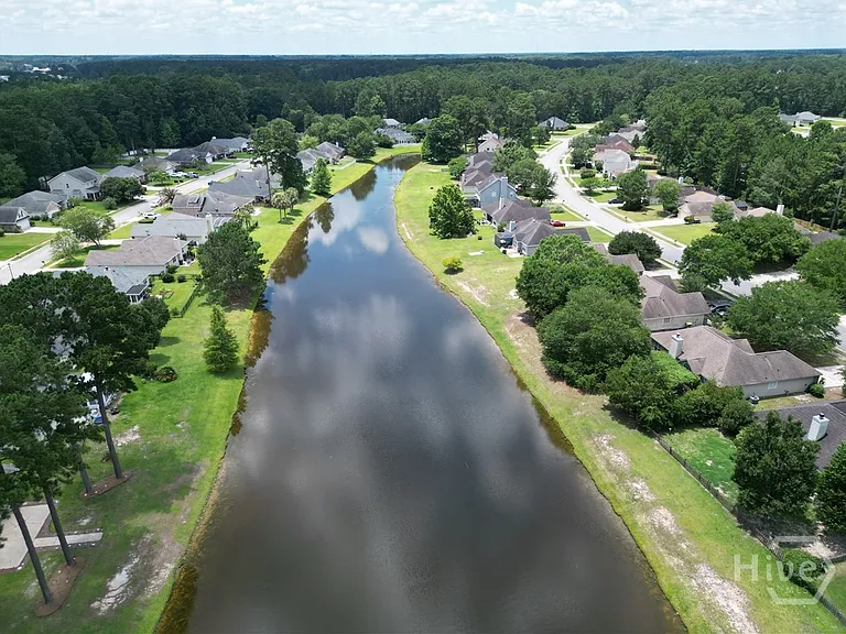 139 Pampas Dr — Photo 39