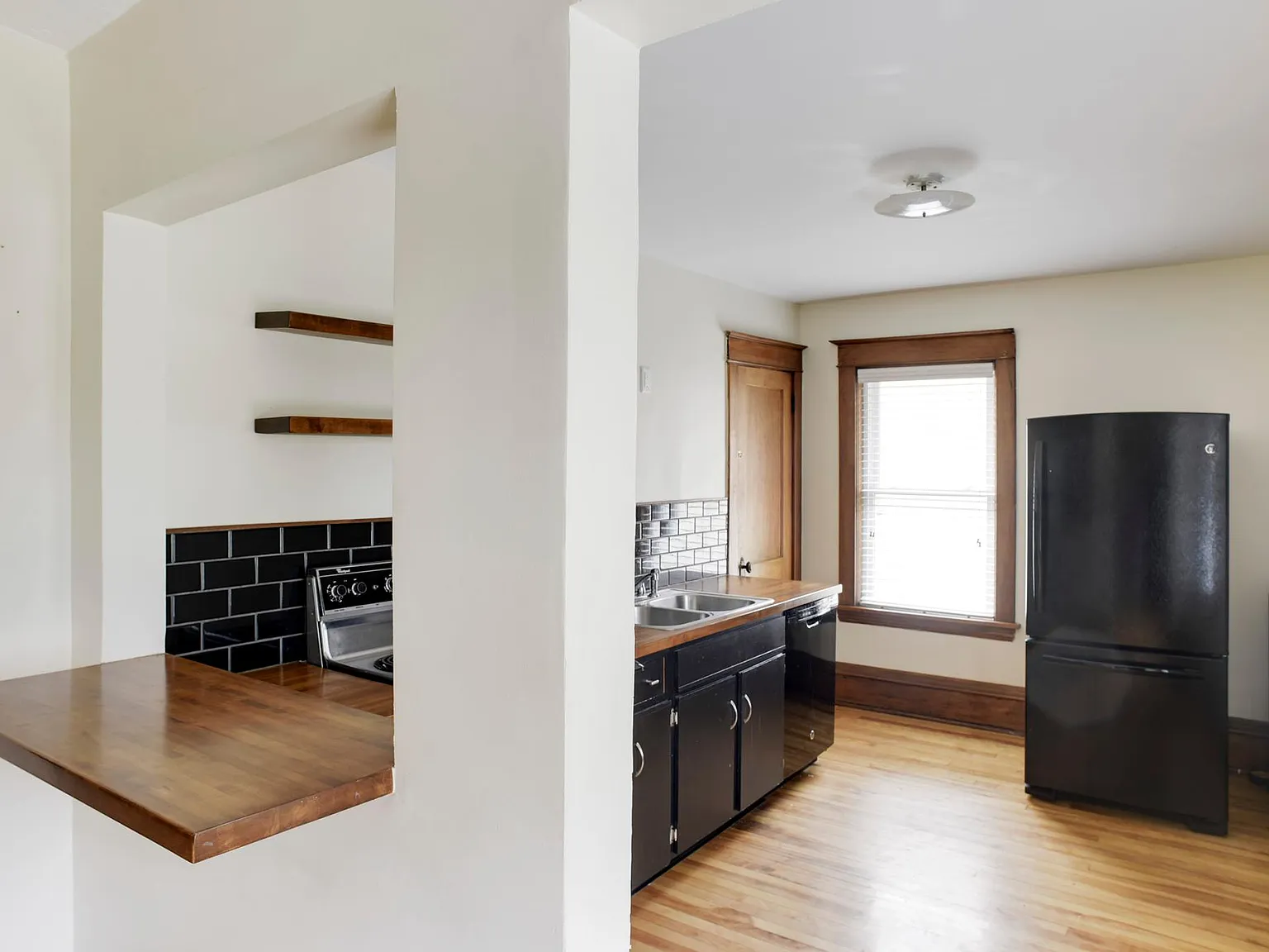 2800 Polk St NE — Photo 3