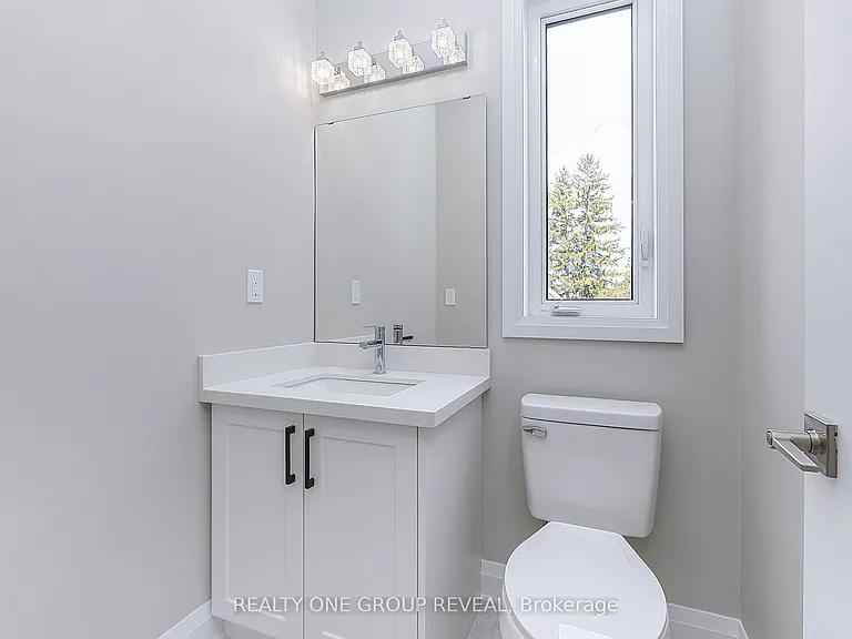 223 Grenfell St #2 — Photo 9